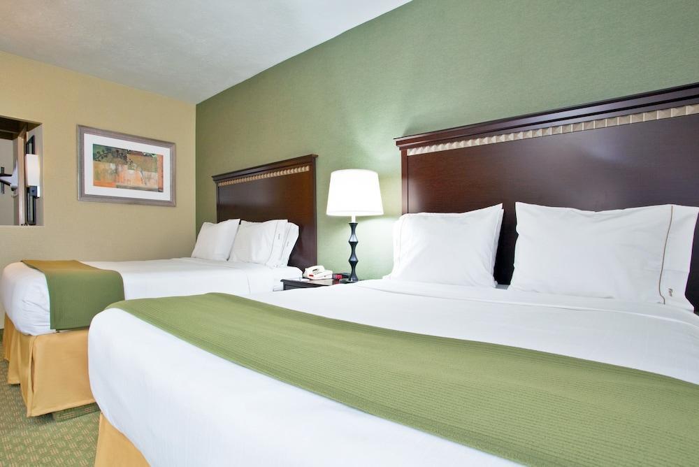Dent Holiday Inn Express Cincinnati West By Ihg מראה חיצוני תמונה