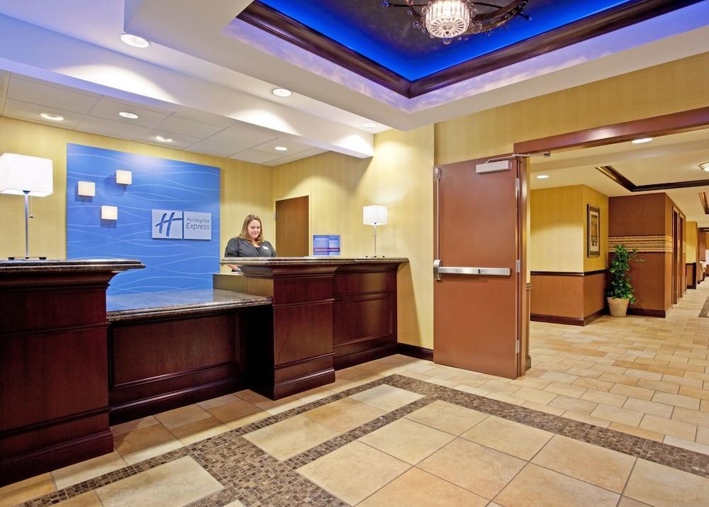 Dent Holiday Inn Express Cincinnati West By Ihg מראה חיצוני תמונה