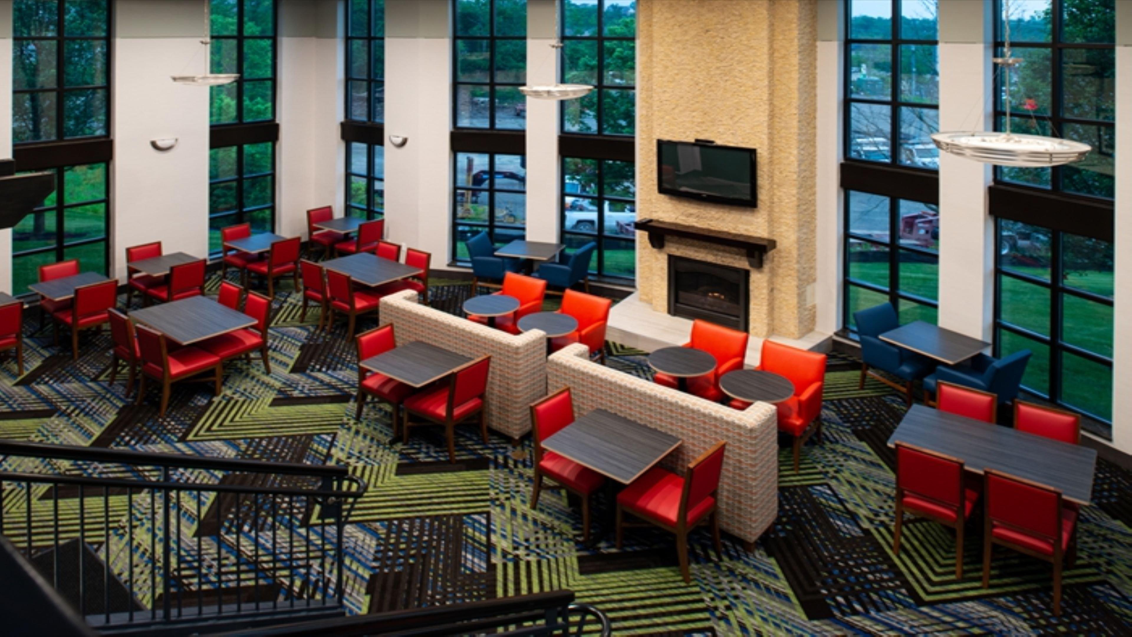 Dent Holiday Inn Express Cincinnati West By Ihg מראה חיצוני תמונה