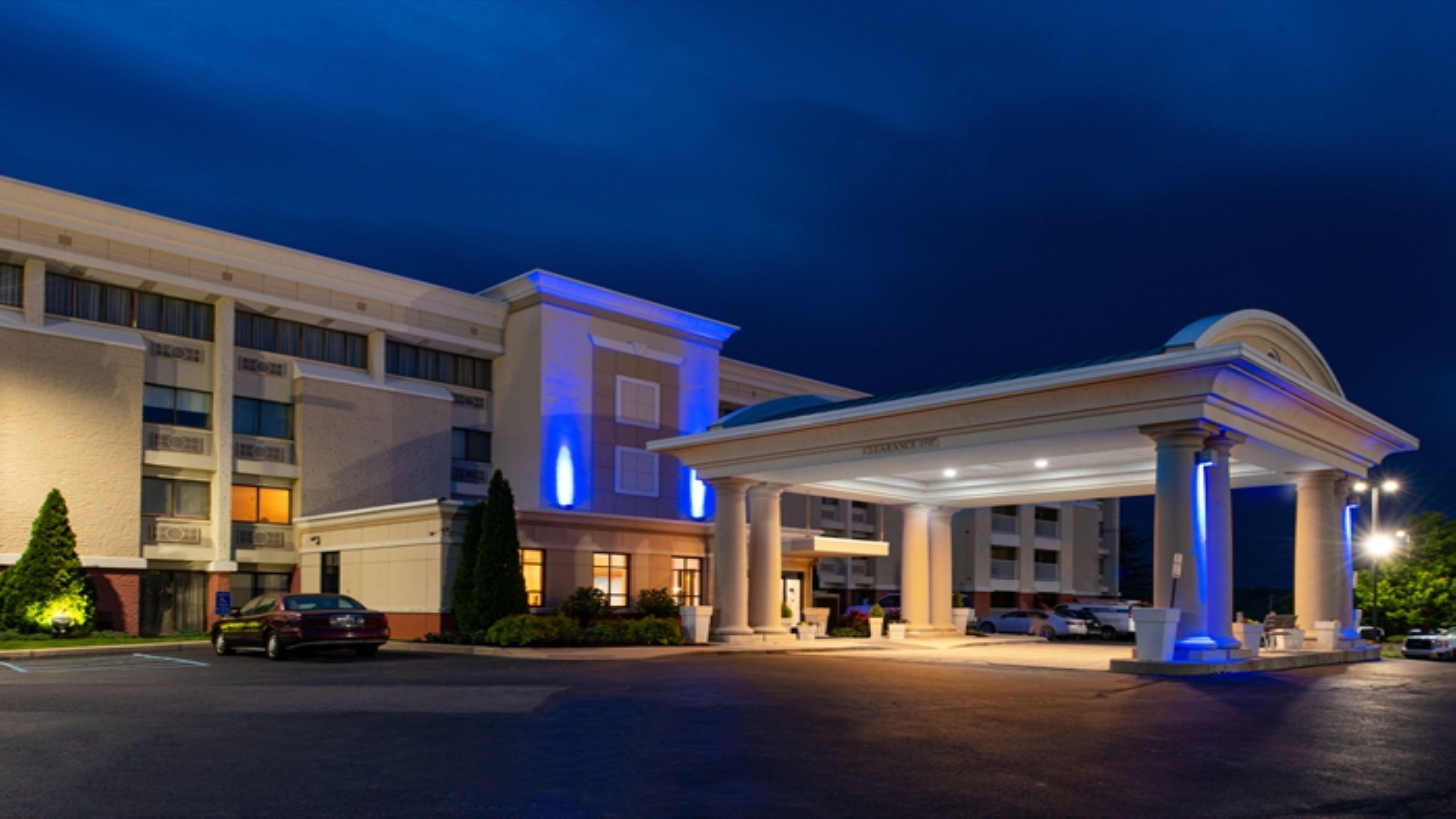 Dent Holiday Inn Express Cincinnati West By Ihg מראה חיצוני תמונה