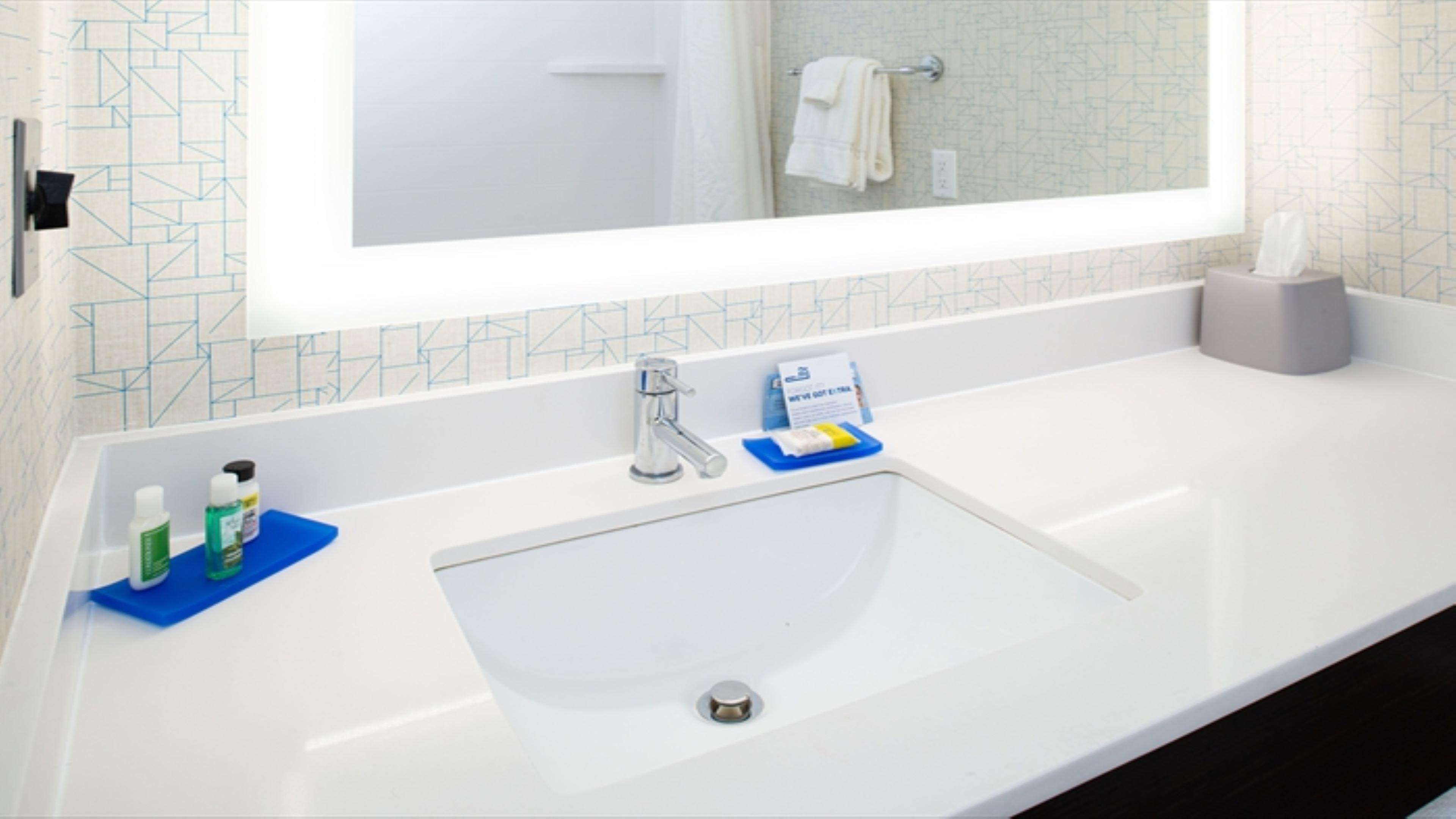 Dent Holiday Inn Express Cincinnati West By Ihg מראה חיצוני תמונה